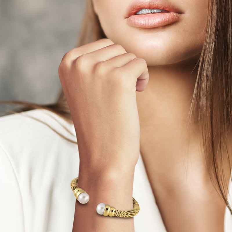Golden Sophistication Pearl Bracelet 2360 001 8 1